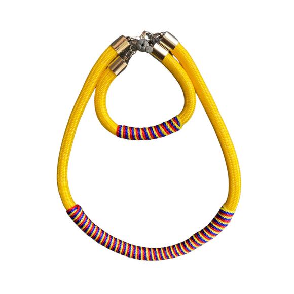 Colombian Artisan Made Necklace & Bracelet Set Hand Crafted Multicolor (Med) - Picture 1 of 5